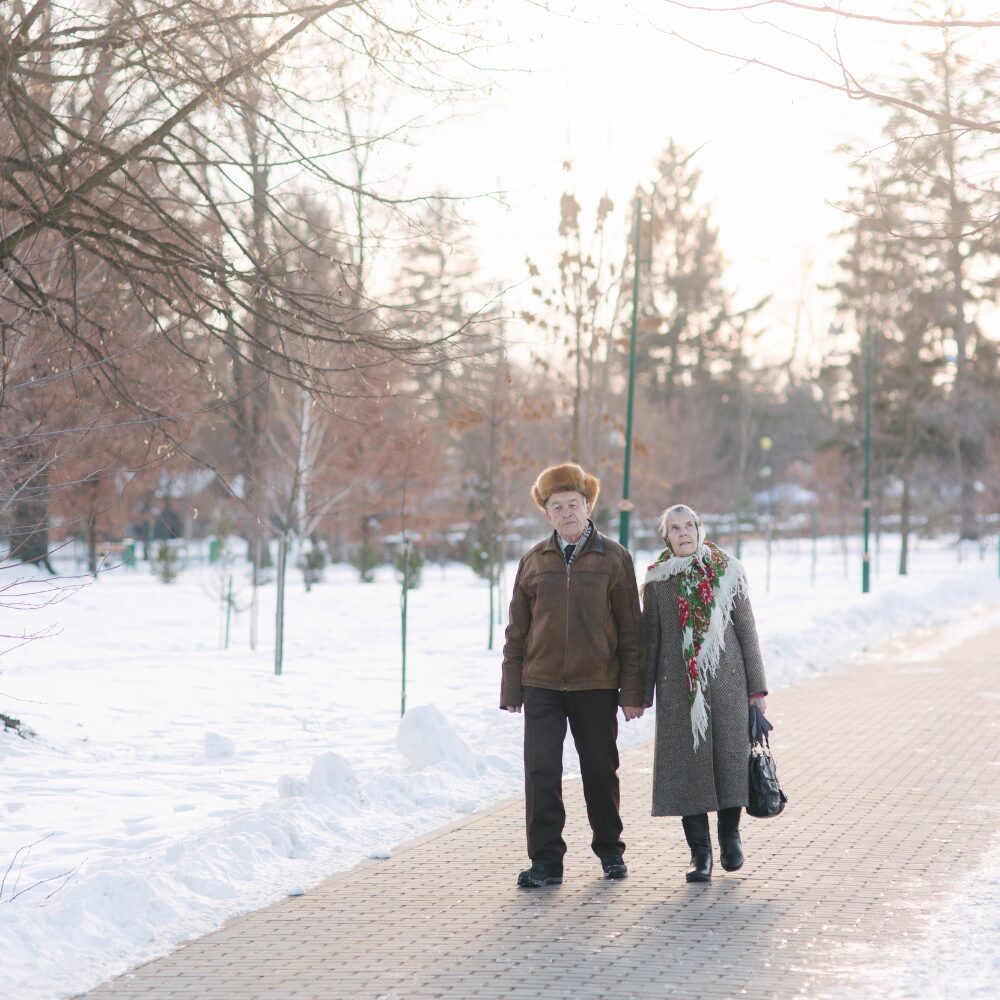 Keeping the elderly warm and safe in winter